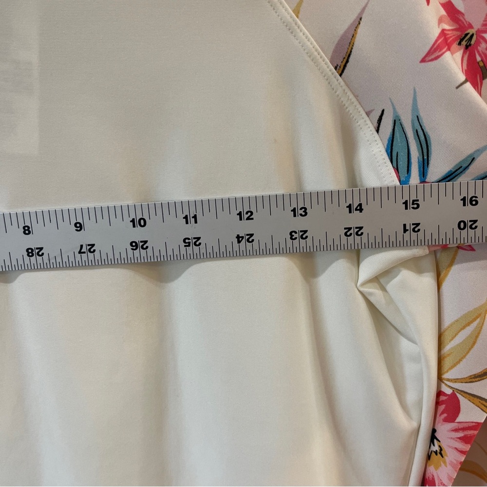 Billabong Women's Tropical Floral Long Sleeve Rashguard Surf Shirt Tee in XLarge - Picture 7 of 13